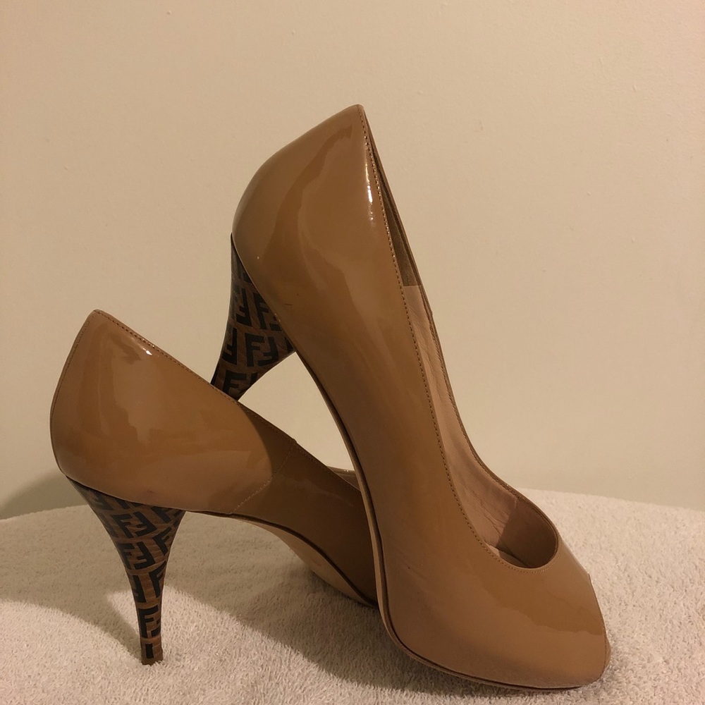 Fendi Tan Patent Leather Heels
